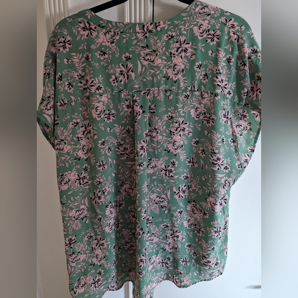 Floral Blouse - Picture 5 of 5